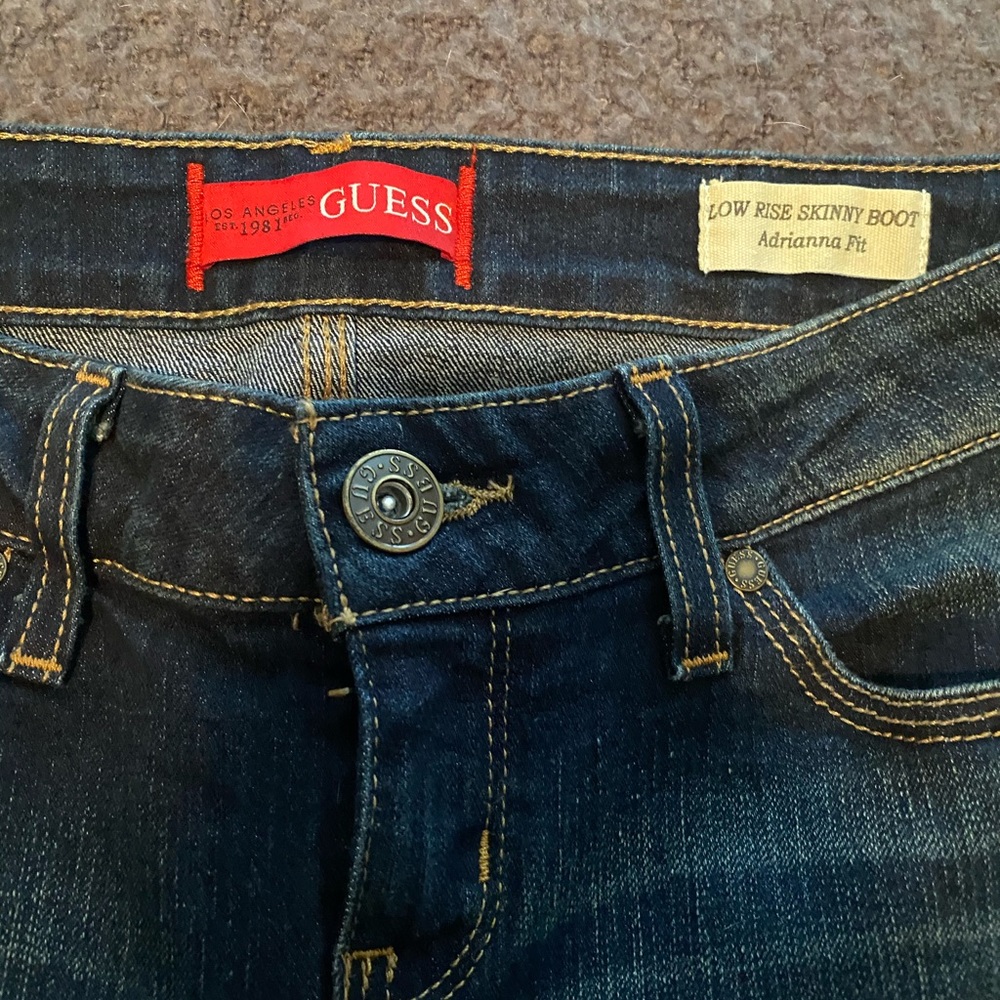 New Guess jeans Sz 29 never worn no tag